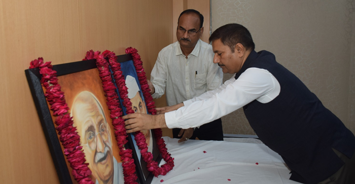Yamuna Expressway Authority commemorates birth anniversaries of Mahatma Gandhi & Lal Bahadur Shastri  
